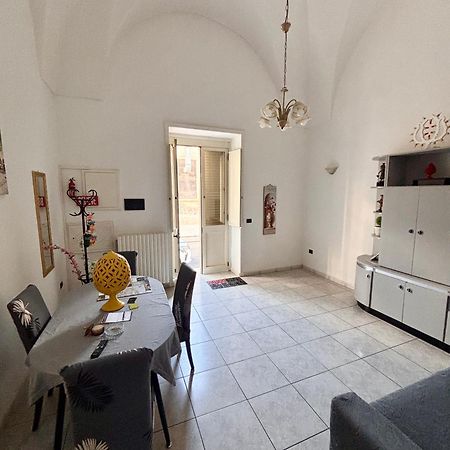Origini - Apartment With Private Garden Lecce Buitenkant foto